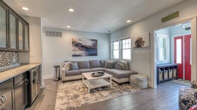 107 S Philadelphia Ave in Ventnor City, NJ - Building Photo - Building Photo