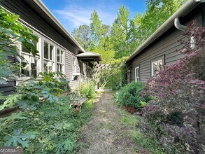 500 Augusta Ln in Chattahoochee Hills, GA - Building Photo - Building Photo