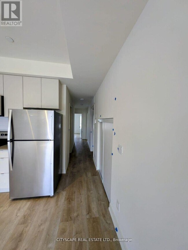 16 Melbourne Ave in St Catharines, ON - Building Photo - Building Photo