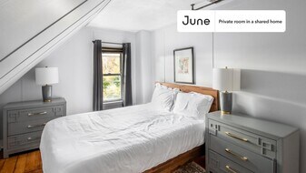 100 Flint St in Somerville, MA - Building Photo