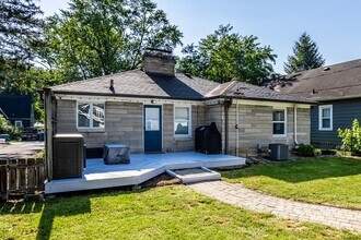 5860 Primrose Ave in Indianapolis, IN - Building Photo - Building Photo