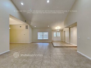 5111 NW 81st Terrace in Coral Springs, FL - Foto de edificio - Building Photo