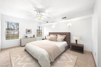 870 Tollis Pkwy in Broadview Heights, OH - Building Photo - Building Photo