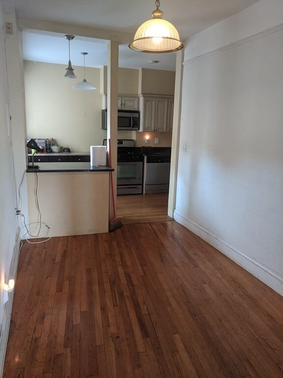 1691 Commonwealth Ave in Boston, MA - Foto de edificio - Building Photo