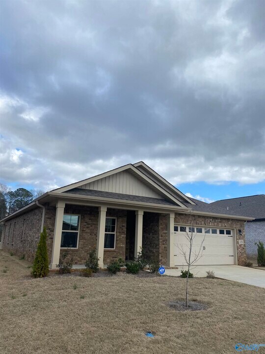 14980 Westmeade Ln in Athens, AL - Building Photo