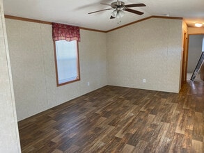 5050 US-209 in Accord, NY - Foto de edificio - Building Photo