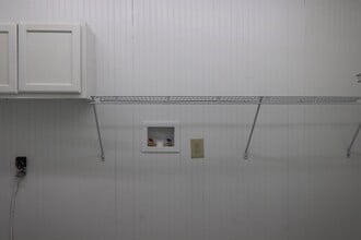 170 S 4th St in Silsbee, TX - Building Photo - Building Photo