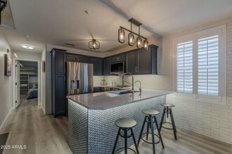106 W Commerce Ct in Gilbert, AZ - Building Photo - Building Photo
