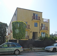 1096 S Bedford Dr in Beverly Hills, CA - Foto de edificio - Building Photo