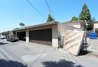 11672 Stuart Dr in Garden Grove, CA - Building Photo - Building Photo