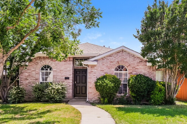 2268 Bresee Dr