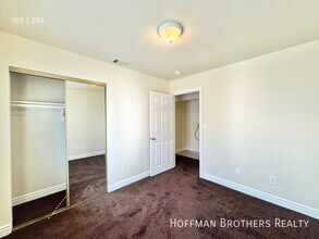 119 W 94th St-Unit -1 in Los Angeles, CA - Building Photo - Building Photo