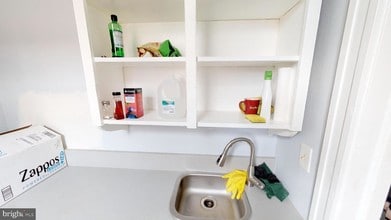 24 E Madison St-Unit -E in Baltimore, MD - Building Photo - Building Photo