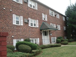 Station Walk Apartments in Philadelphia, PA - Building Photo - Building Photo