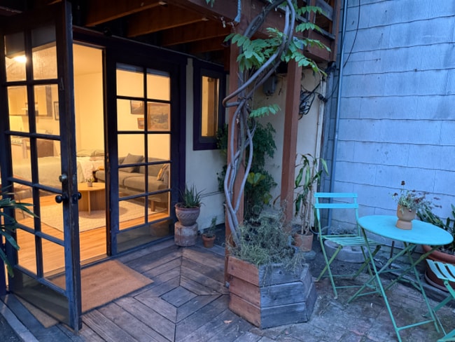 property at 206a Texas St