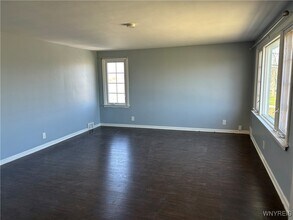 495 Martin Rd in Buffalo, NY - Building Photo - Building Photo