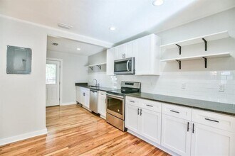 432-434 W 8th Ave in Tallahassee, FL - Building Photo - Building Photo