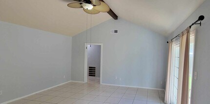4616 Luella Ave in Deer Park, TX - Building Photo - Building Photo
