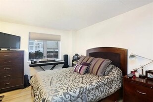 53 Boerum Pl in Brooklyn, NY - Building Photo