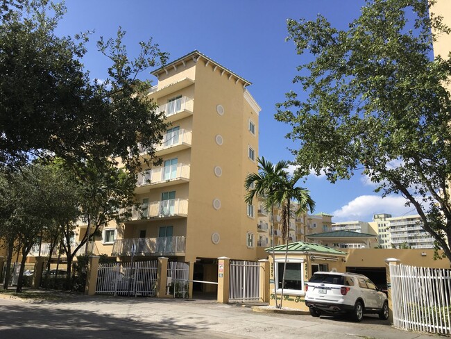 property at 2475 NW 16th St Rd