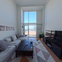 1 Earhart St in Cambridge, MA - Building Photo