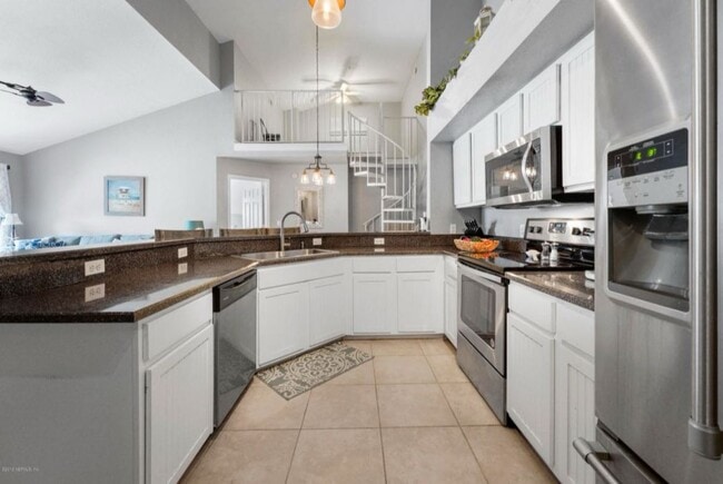 property at 400 Timberwalk Ct