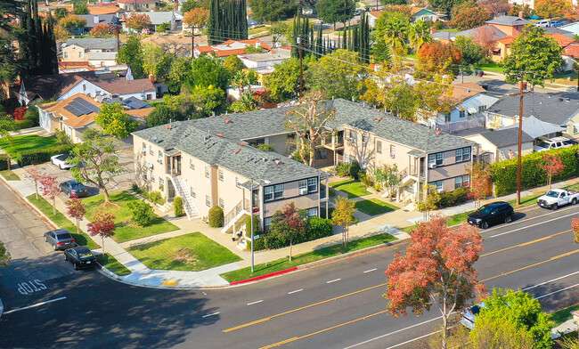 Highland Glen in Glendale, CA - Building Photo - Primary Photo