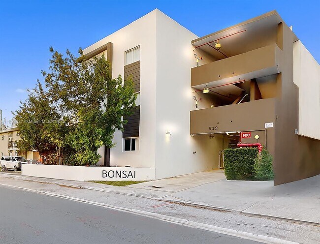 property at 519 SW 5th Ave
