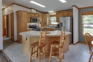 18005 Marina Way in Garrison, MN - Building Photo - Building Photo