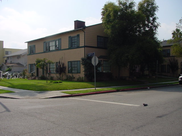 1805 S Gramercy Pl in Los Angeles, CA - Foto de edificio