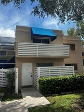 14368 SW 98th Terrace in Miami, FL - Building Photo - Building Photo