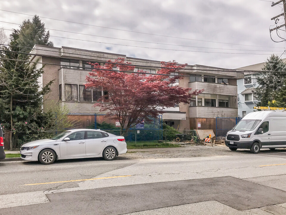 Burke View Manor in Port Coquitlam, BC - Building Photo