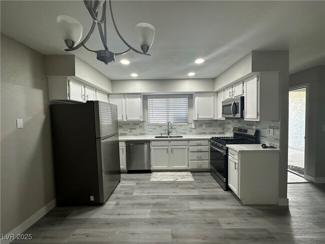 6727 W Charleston Blvd in Las Vegas, NV - Building Photo - Building Photo