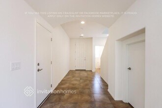 1285 E Dragon Fly Rd in Queen Creek, AZ - Foto de edificio - Building Photo