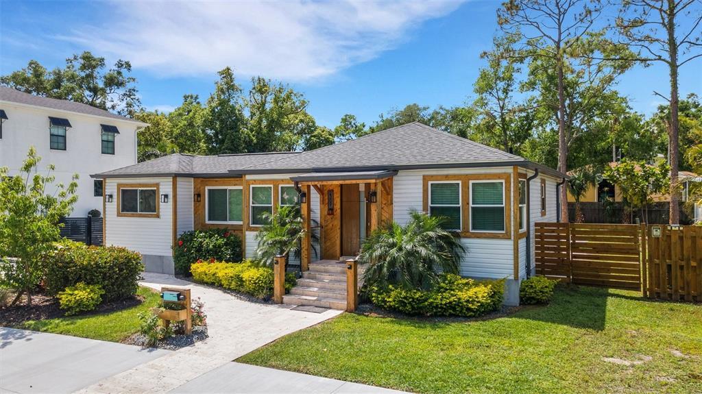 2309 Derbyshire Ave in Lakeland, FL - Building Photo