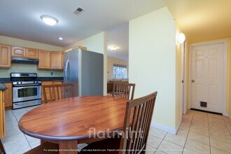 1728 26th Ave S in Seattle, WA - Building Photo - Building Photo