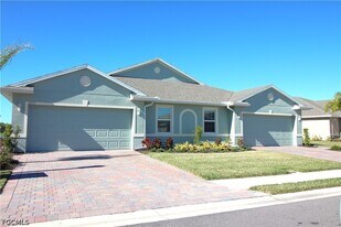 20031 Fiddlewood Ave in North Fort Myers, FL - Building Photo