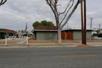 Kimball Gardens in Hemet, CA - Building Photo - Building Photo