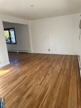 679 Midwood Rd in Ridgewood, NJ - Building Photo - Building Photo