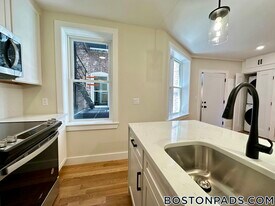 64 N Margin St, Unit 2F in Boston, MA - Building Photo