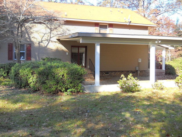 425 Lakewood Dr in Sumter, SC - Building Photo