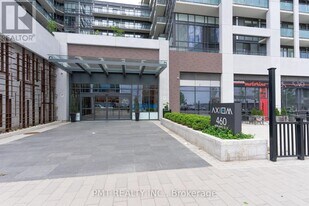 460 Adelaide St E in Toronto, ON - Building Photo