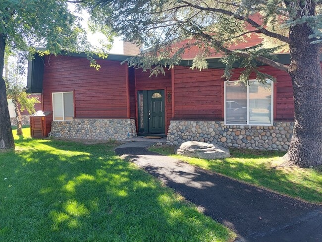 property at 405 Ala Wai Blvd