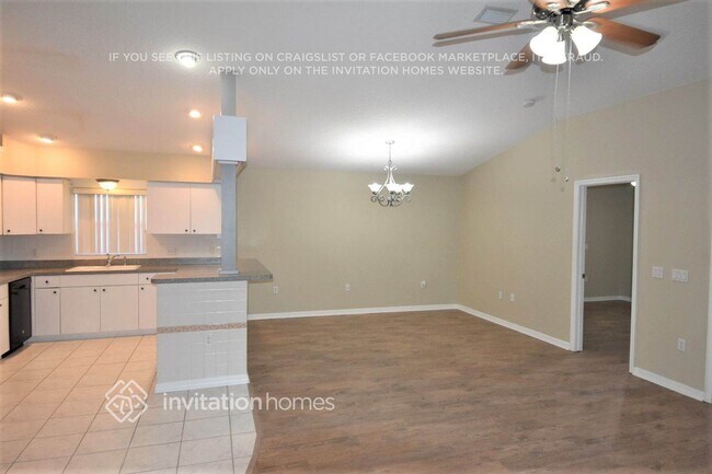 660 Anclote Dr in Tarpon Springs, FL - Building Photo - Building Photo