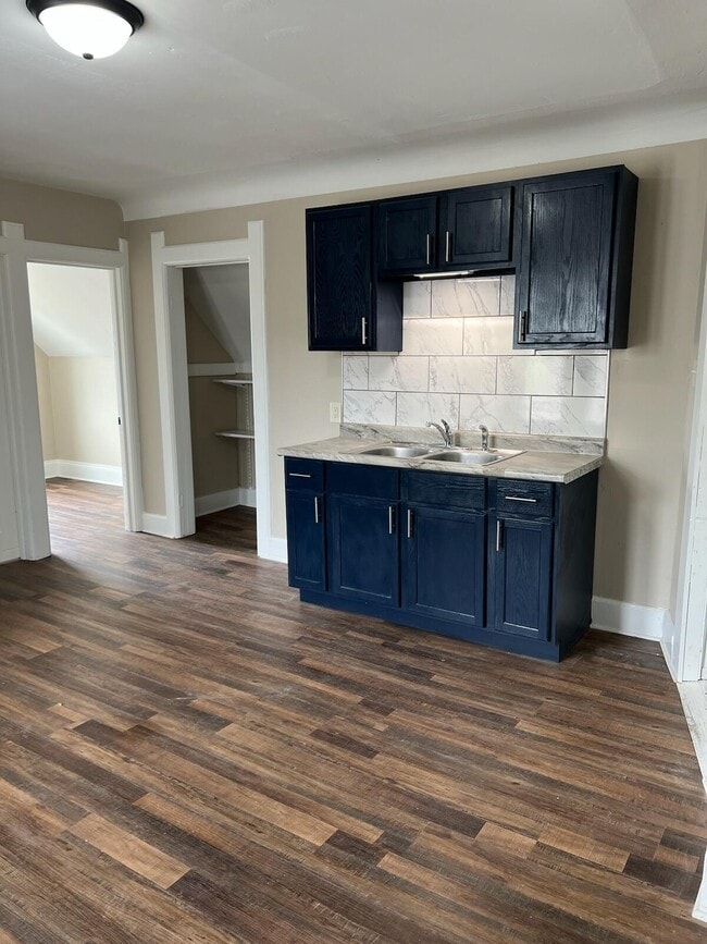 1937 N 20th St in Milwaukee, WI - Building Photo - Building Photo