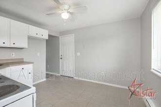 1297 Fillmore Cir in Lorain, OH - Building Photo - Building Photo