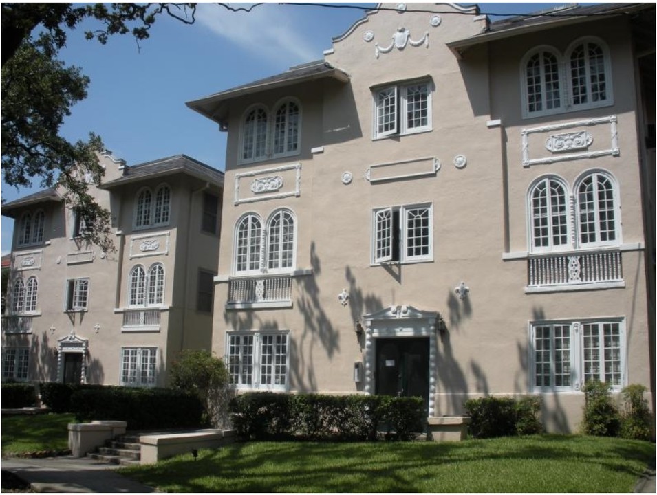 The St. Charles Apartments in New Orleans, LA - Foto de edificio