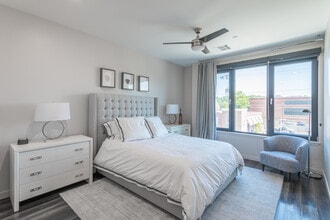 2000 Pennsylvania Avenue in Wilmington, DE - Building Photo - Interior Photo