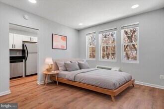 1909 N Rhodes St in Arlington, VA - Building Photo - Building Photo