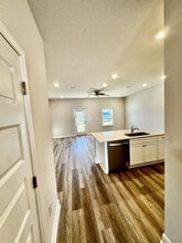 5673 Stellarjay St in Gulf Breeze, FL - Foto de edificio - Building Photo